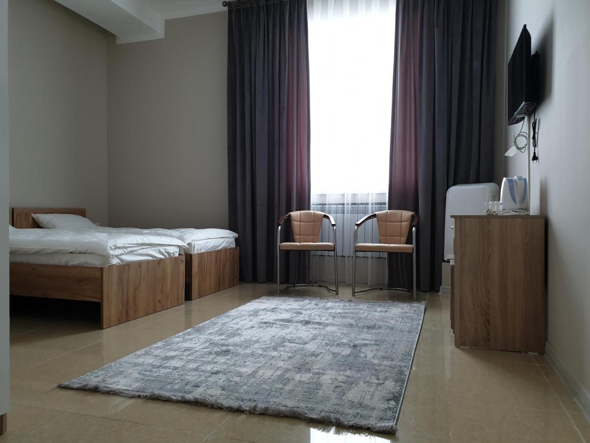 Station Hostel Atirau Kültér fotó